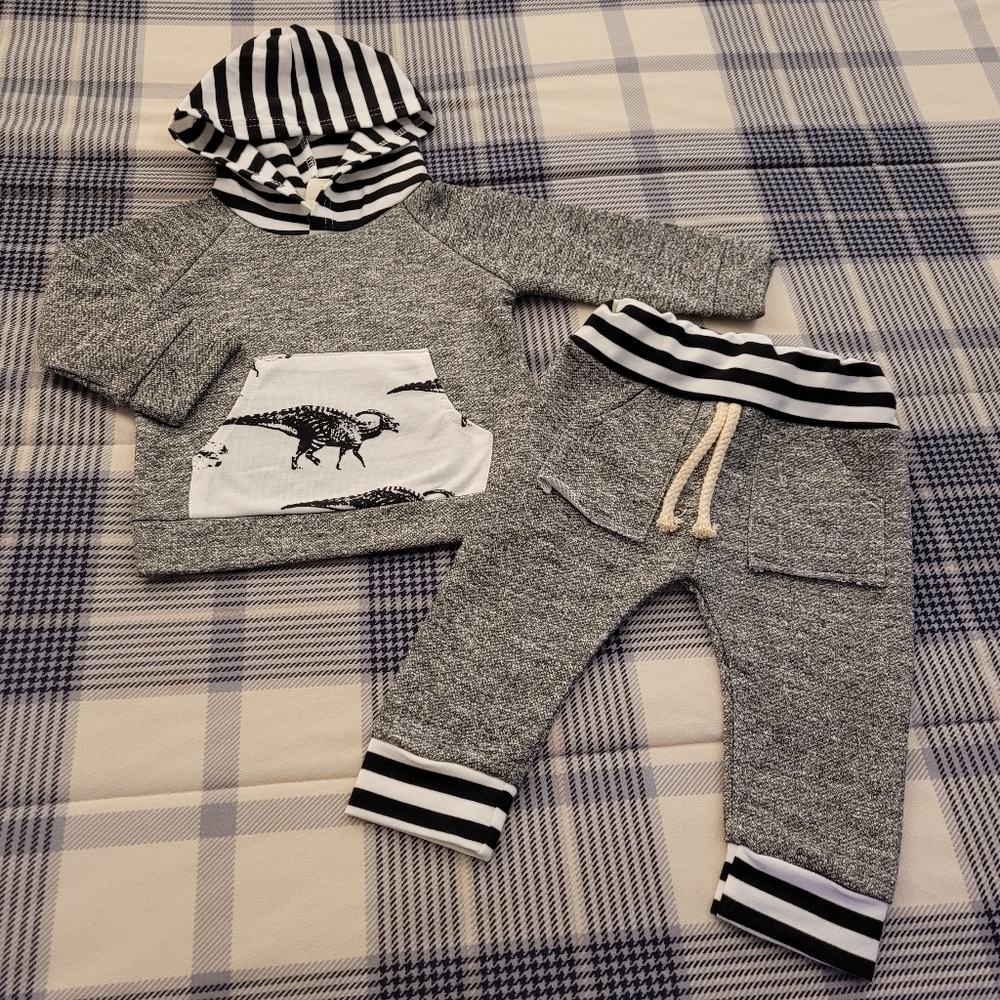 Hoodie and pants set for baby boy/girl